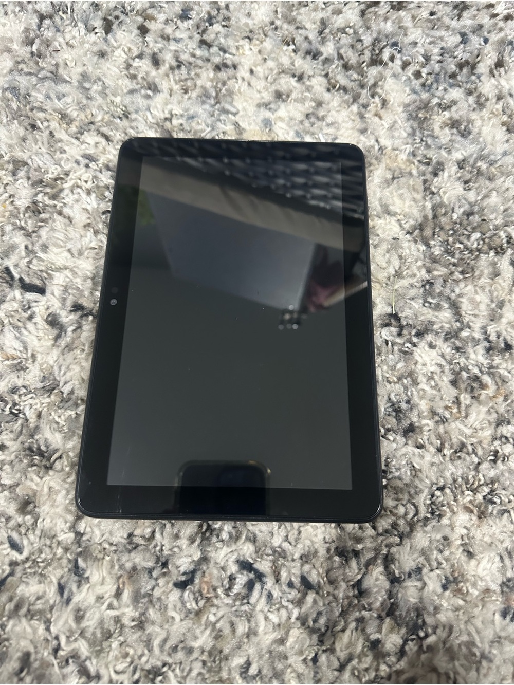 Amazon Essentials Black Tablet with Front Camera